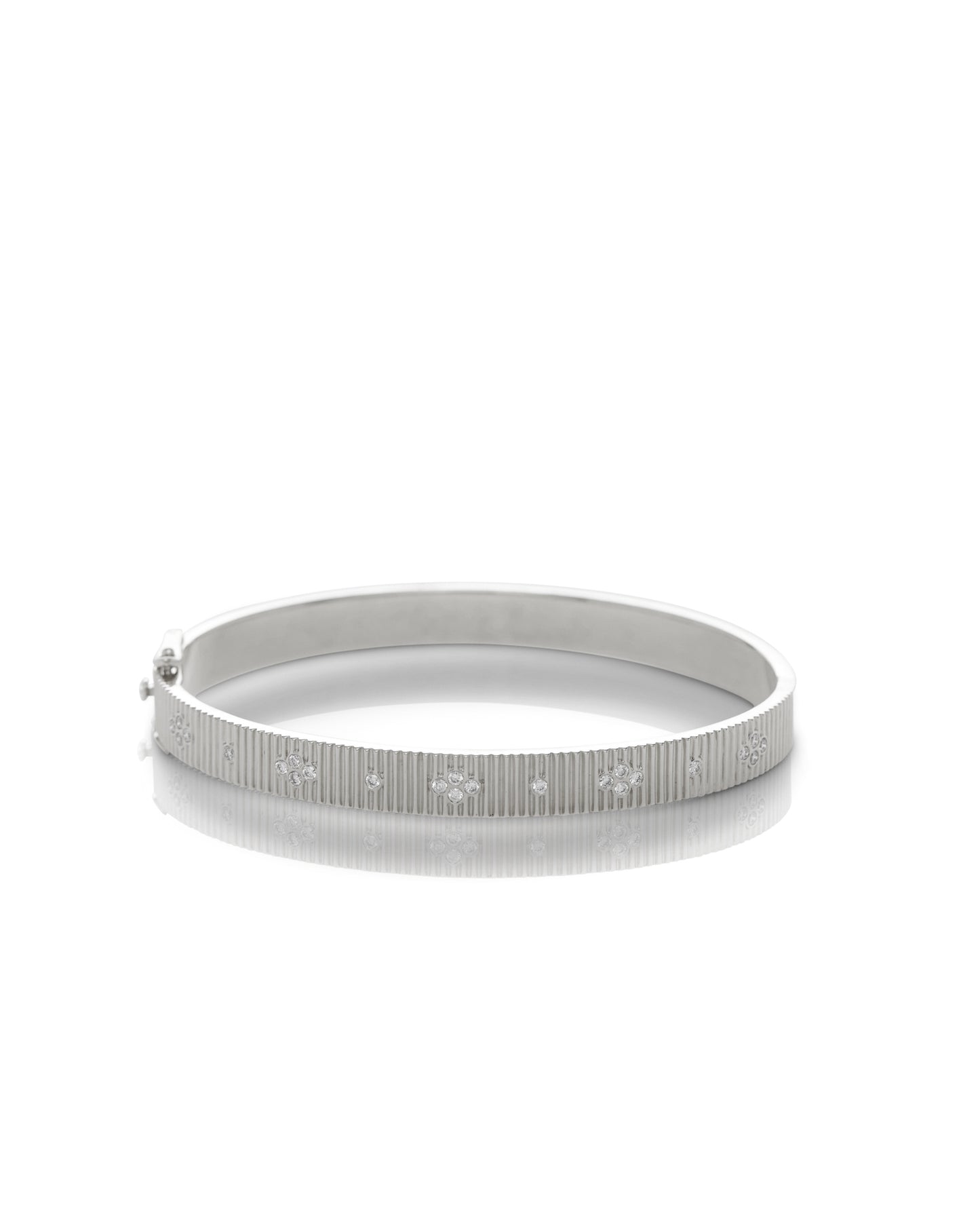 Clover Diamond Bangle